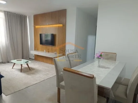 Imagem Apartamento recém-reformado com 82m², distribuído em sala ampla para 2 ambientes, 3 dormitórios,...