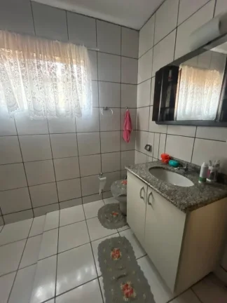 Imagem Casa na Fazenda Rio Grande. Naçoes. 221 m2. Amplo terreno.
