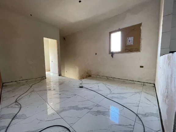 Imagem Casa com 2 dormitórios à venda, 63 m² por R$ 385.000 - Mirim - Praia Grande/SP