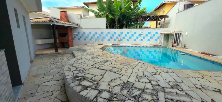 Imagem Casa duplex nascente à venda em Vilas do Atlântico com piscina privativa, gourmet completo e energi