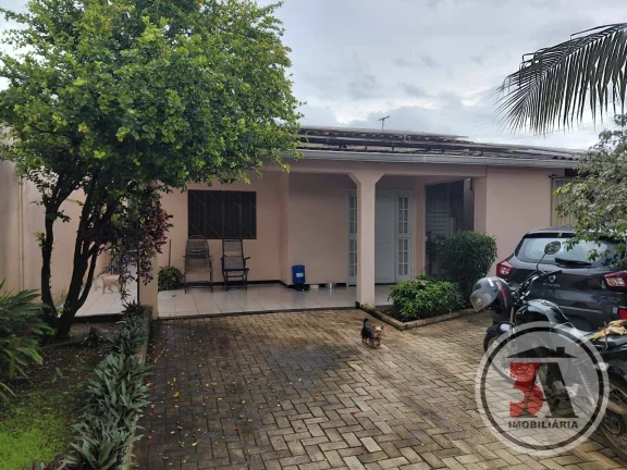 Imagem Casa 220m2 c/ área Gourmet e Piscina