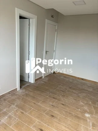 Imagem Sobrado à venda em Curitiba, Pinheirinho, com 3 quartos, 217,00m²