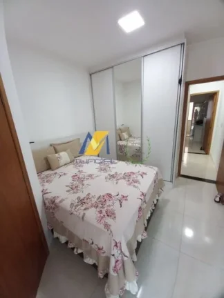 Imagem Vendo Sobrado em Santo André, Vila F. Matarazzo