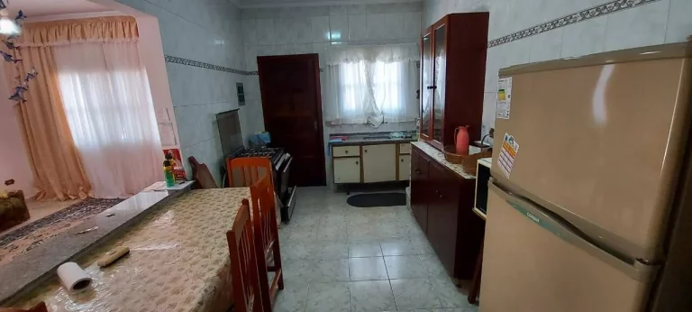 Imagem CASA COM PISCINA 3 DORM. OTIMO BAIRRO