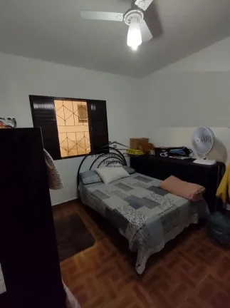 Imagem Casa à venda no bairro Jardim Aeroporto - Guaratinguetá/SP