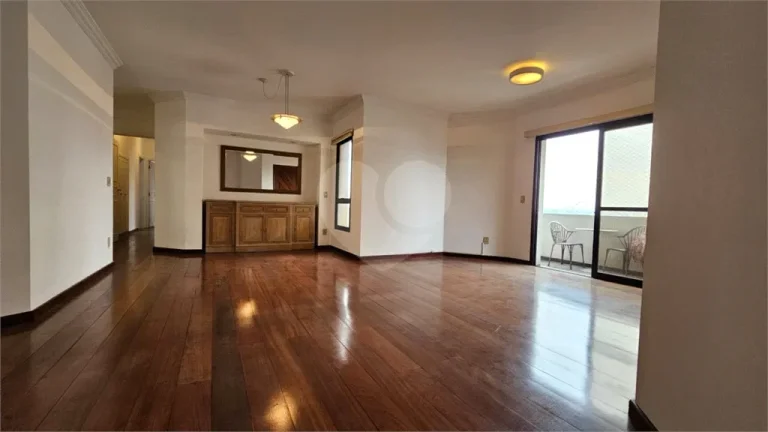 Apartamento à venda com 3 quartos, sendo 1 suíte, no condomínio Maresias, São Paulo - SP