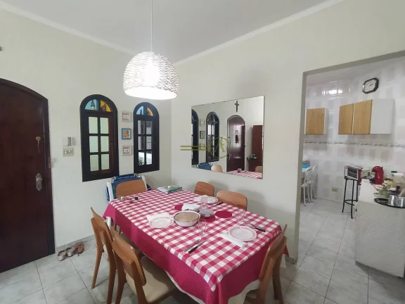 Imagem Casa com 3 dorms (2 suítes) a 700m da Praia à venda em Peruíbe