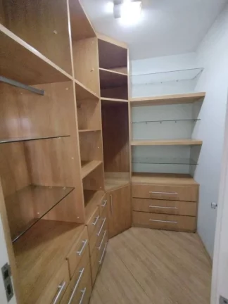 Imagem Casa com 3 dormitórios para alugar, 290 m² por R$ 3.350,00/mês - Parque Marajoara - Santo André/SP