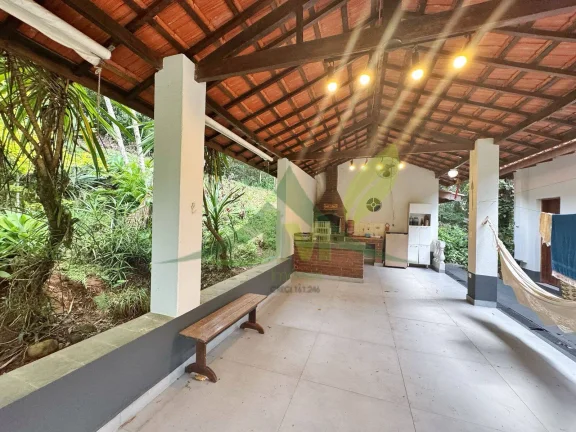 Imagem Chácara Exclusiva em Atibaia: 5.000 m² de Natureza, Piscina e Área Gourmet