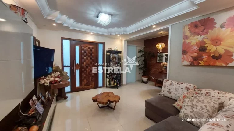 Imagem Ótima casa à venda em Cotia/SP