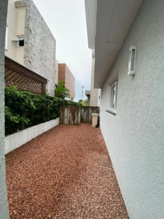 Imagem Casa em Condominio 5 Dormitórios - Bairro Atlantida