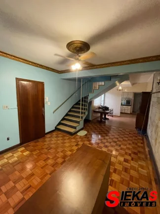 Imagem Casa para locação no Tatuapé - São Paulo-SP com 3 quartos, 2 banheiros e 230m². Venha conferir!