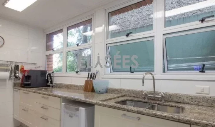 Imagem Casa RESIDENCIAL em SÃO PAULO - SP, JARDIM SÍLVIA (ZONA OESTE)
