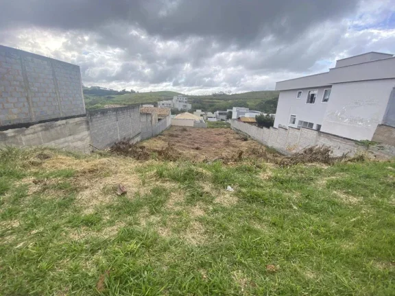 Imagem Lote de 1000 m2 em Condomínio de Alto Padrão – Segurança e Qualidade de Vida