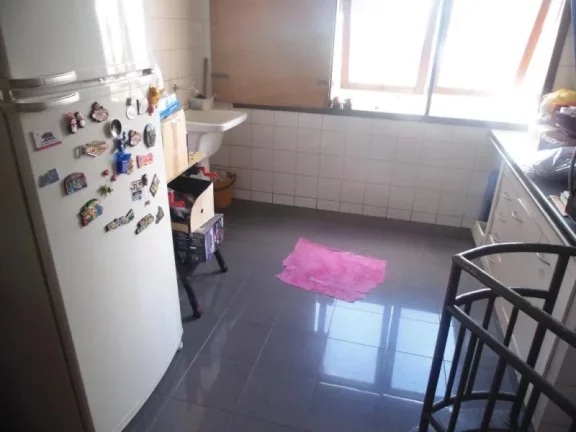 Imagem CASA À VENDA, BAIRRO DA GLÓRIA - MACAÉ/RJ.
