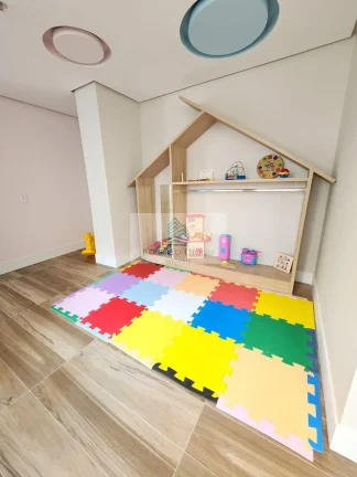 Imagem Apartamento à venda no Recreio dos Bandeirantes, Rio de Janeiro-RJ: 2 quartos, 1 suíte, 1 vaga de garagem, 50m² de área.