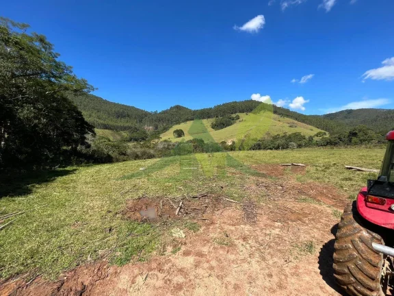 Imagem Fazenda em Joanópolis: Refúgio Rural Próximo à Cachoeira dos Pretos