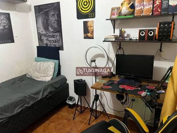 Imagem Sobrado com 4 dormitórios à venda, 107 m² por R$ 450.000 - Vila Avignon - Mogi das Cruzes/SP