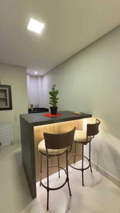 Imagem Apartamento mobiliado com 2 suítes e 1 vaga de garagem em Balneário Perequê
