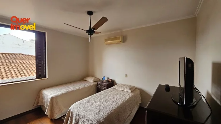 Imagem Imóvel Espetacular à Venda em Ribeirão Preto-SP, Jardim Sumaré: 3 Quartos, 1 Suíte, 3 Salas, 3 Banheiros, 5 Vagas, 295m² - Quer Imóvel.