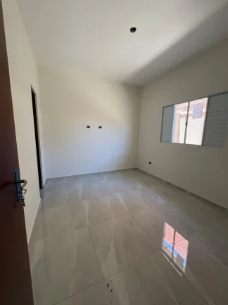 Imagem Casa para Venda em Itanhaém, Tupy, 2 dormitórios, 1 suíte, 1 banheiro, 2 vagas