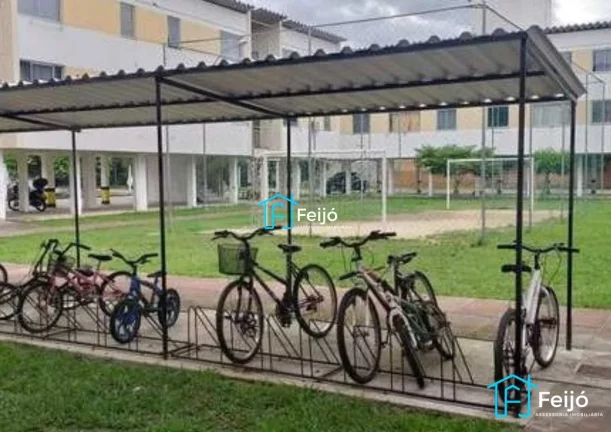 Imagem Apartamento 2 dormitórios reformado com, box fixo na Restinga