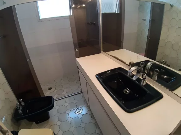 Imagem APARTAMENTO AMPLO FRENTE AO MAR COM LINDA VISTA