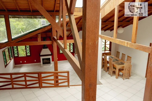 Imagem Casa Alto Padrão em Floripa-SC