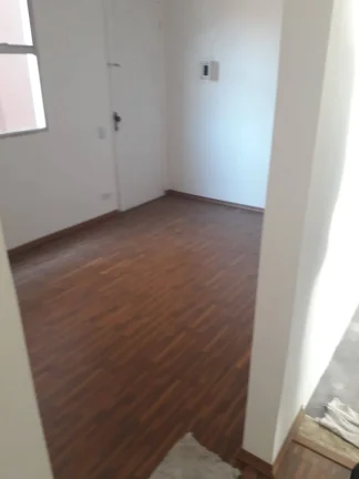 Imagem Apartamento Sem Elevador no Condomínio Flora 2 Dormitórios e 1 Vaga