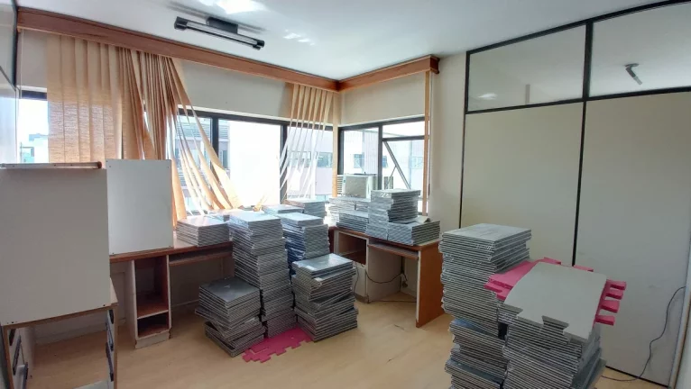 Imagem Sala/Conjunto Comercial à Venda, 60,79m2, Dividida Em 3 salas, Com Vaga de Garagem - Centro, Florianópolis/SC