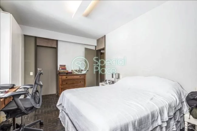 Imagem Ótimo apartamento reformado, com 110 m² no Jardim América. Living para dois ambientes com ar cond...