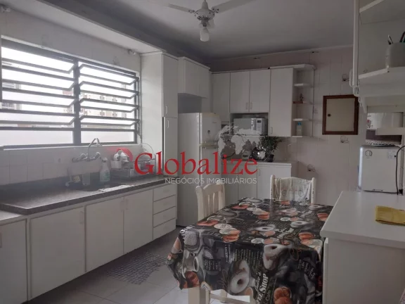 Imagem Apartamento à venda no Embaré, Santos-SP! 4 quartos, 1 suíte, sala ampla, 3 banheiros, garagem, 114m². R$742.000,00