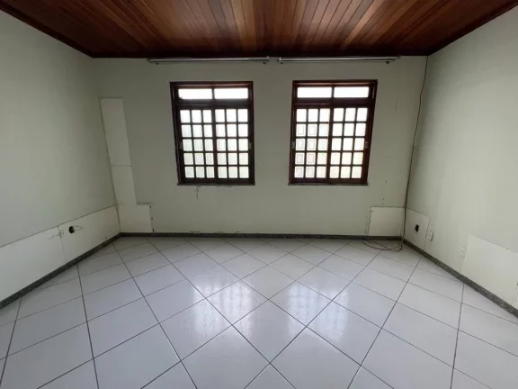 Imagem Casa à venda no Bairro Salgado Filho - Espaçosa e Aconchegante!