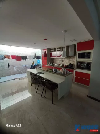 Imagem VENDO CASA NO CONDOMINIO SUPREMO CLUB