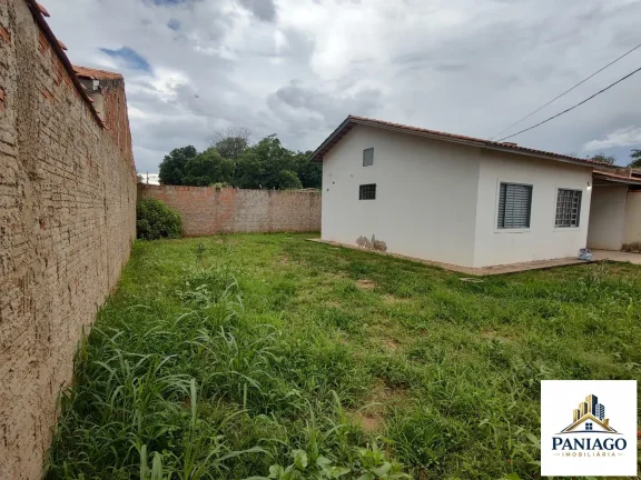 Imagem Casa com 2 quartos (1 suíte), amplo terreno, Altos do Parque, Cuiabá-MT