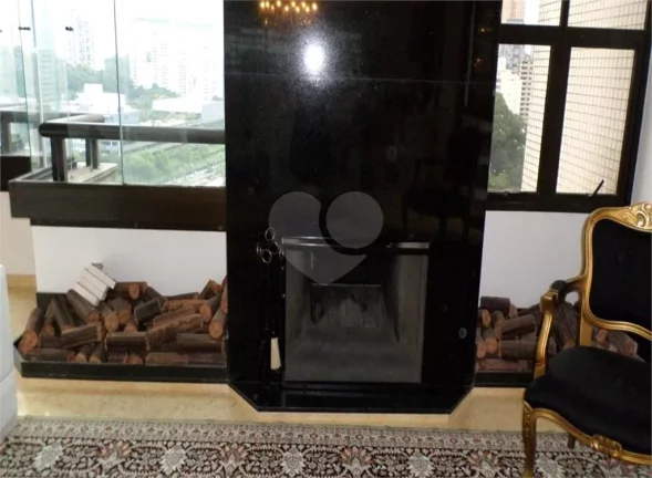 Imagem Cobertura à venda com 3 quartos, sendo 2 suítes, no condomínio Emerald Hills, São Paulo - SP