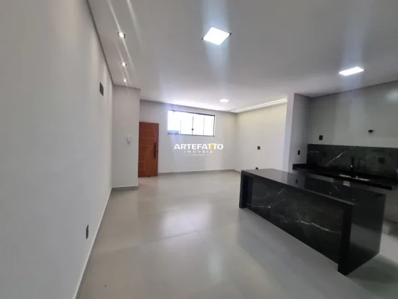 Imagem Apartamento Santa Lúcia, 2 dorm. sendo 1 suíte, 2 vagas de garagem.