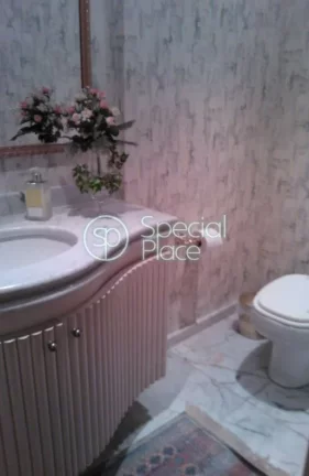 Imagem Apartamento amplo na Rua Bahia. Ótima oportunidade. São 260m2 com 4 suítes e 4 vagas na garagem. ...