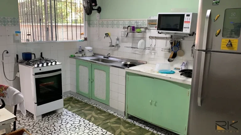Imagem CASA NO BAIRRO DO ITAGUÁ COM 5 DORMITÓRIOS SENDO 2 SUÍTES,2 BANHEIROS SOCIAL,VARANDA COM CHURRASQUEIRA