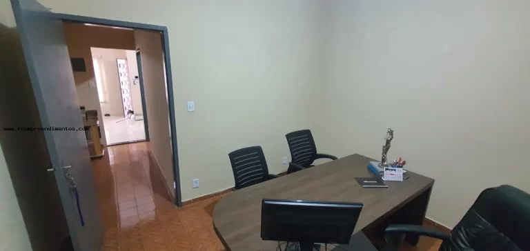 Imagem Casa para Venda em Limeira, Jardim Morro Azul, 3 dormitórios, 2 banheiros