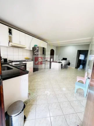 Imagem Sobrado para Venda em Santo André, Parque Jaçatuba, 3 dormitórios, 1 suíte, 3 banheiros, 7 vagas