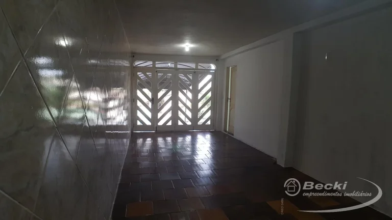 Imagem Sobrado Espaçoso no Petrópolis – Joinville/SC