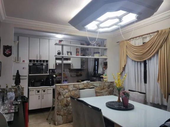 Imagem Sobrado Maravilhoso com 190 m² 3 Dormitorios sendo 1 Suite Estuda Permuta