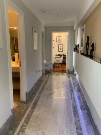 Imagem Apartamento venda no Alto de Pinheiros com 4 sui­tes e 5 vagas, 317m2
