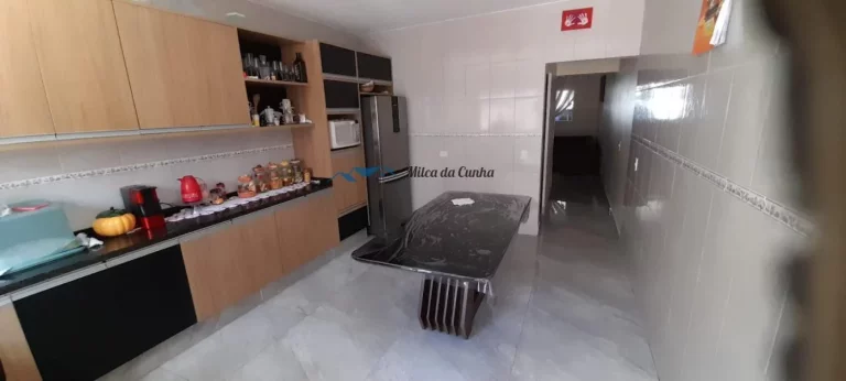 Imagem Sobrado à Venda com 3 dormitórios, 190m², 2 vagas, Parque Ge