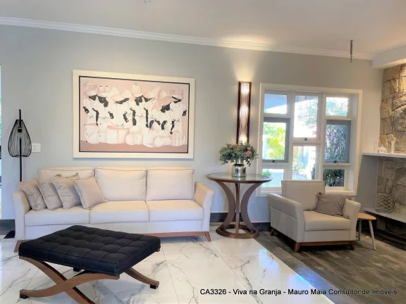 Imagem Casa Alto Padrão recém reformada, bom gosto e funcionalidade - Granja Viana