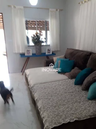 Imagem Casa com 3 dormitórios à venda, 200 m² por R$ 480.000 - Ferreira da Costa - Itumbiara/GO
