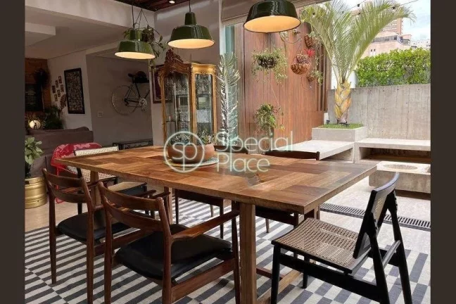 Imagem Cobertura em rua cobiçada de Perdizes. Totalmente reformada e planejada pelo escritório Fish Arqui...