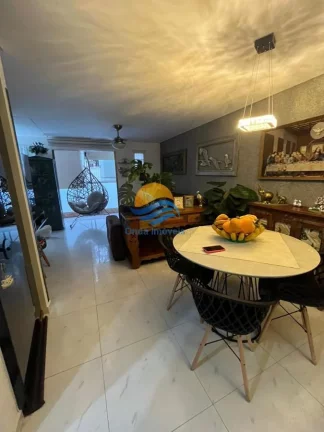Imagem Linda casa triplex em condomínio em Santos no Marapé
