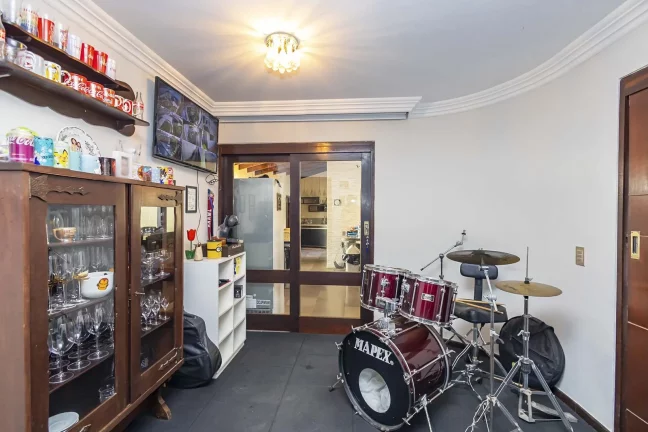 Imagem Casa Residencial de 4 quartos no bairro Ahú